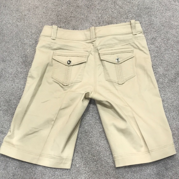 WHBM Khaki Bermuda Short - Picture 3 of 4
